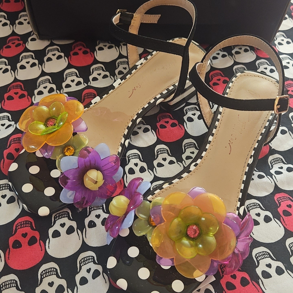 Betsey Johnson Black and Purple Floral Sandals